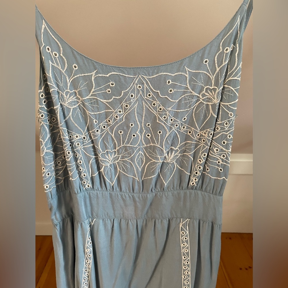 Embroidered Maxi Dress - Picture 2 of 3